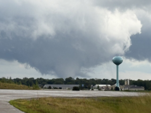 Severe weather strikes the midwest - more expected today