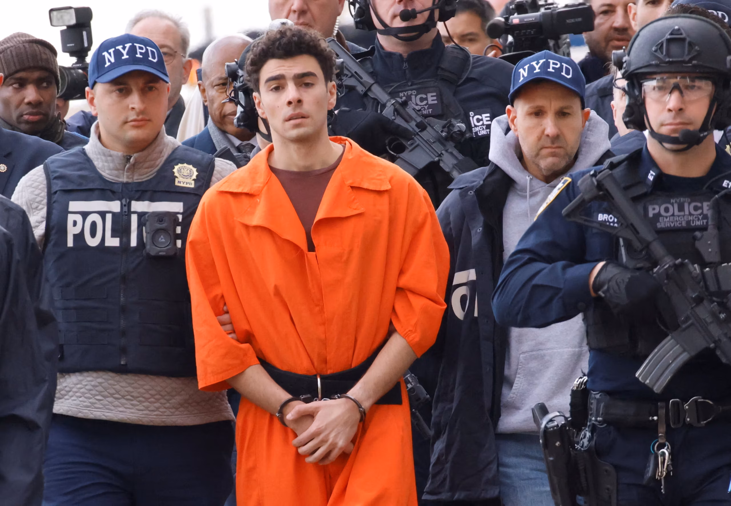 Luigi mangione pleads guilty in federal case